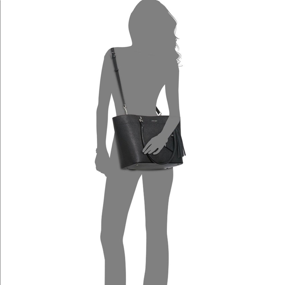 Calvin Klein - Picture 8 of 8